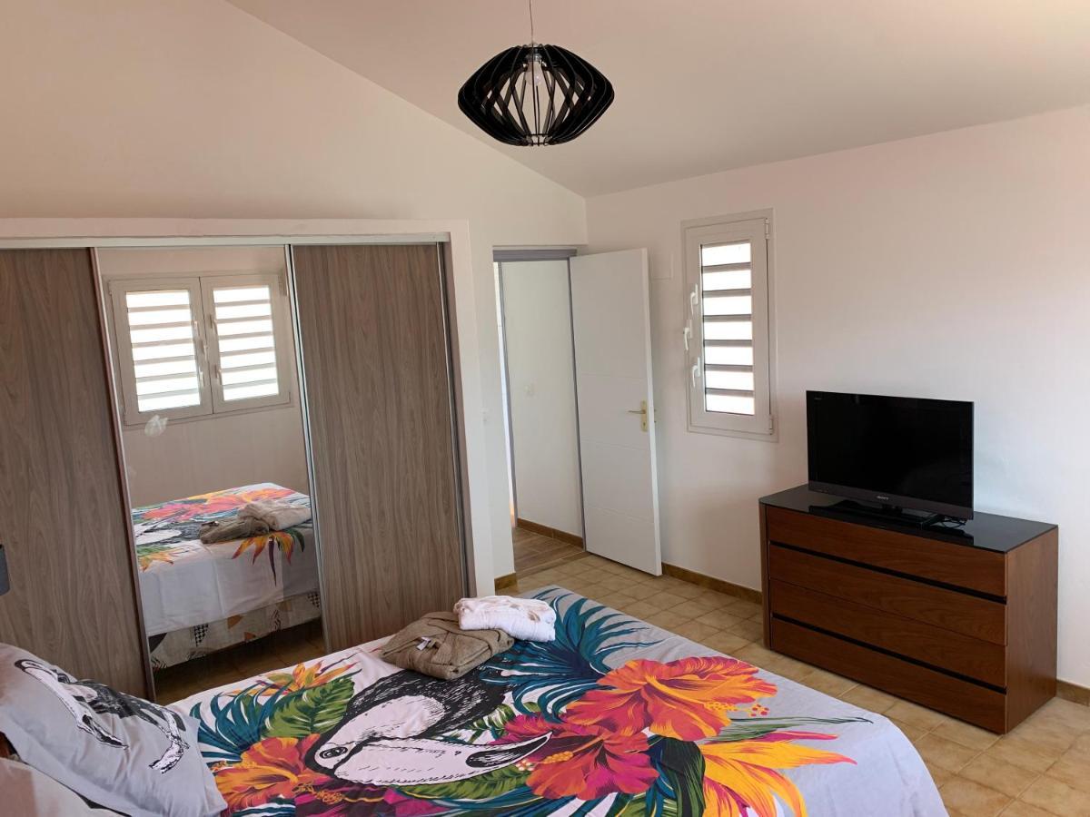Villa Norah T5 Duplex Le Robert Exterior photo